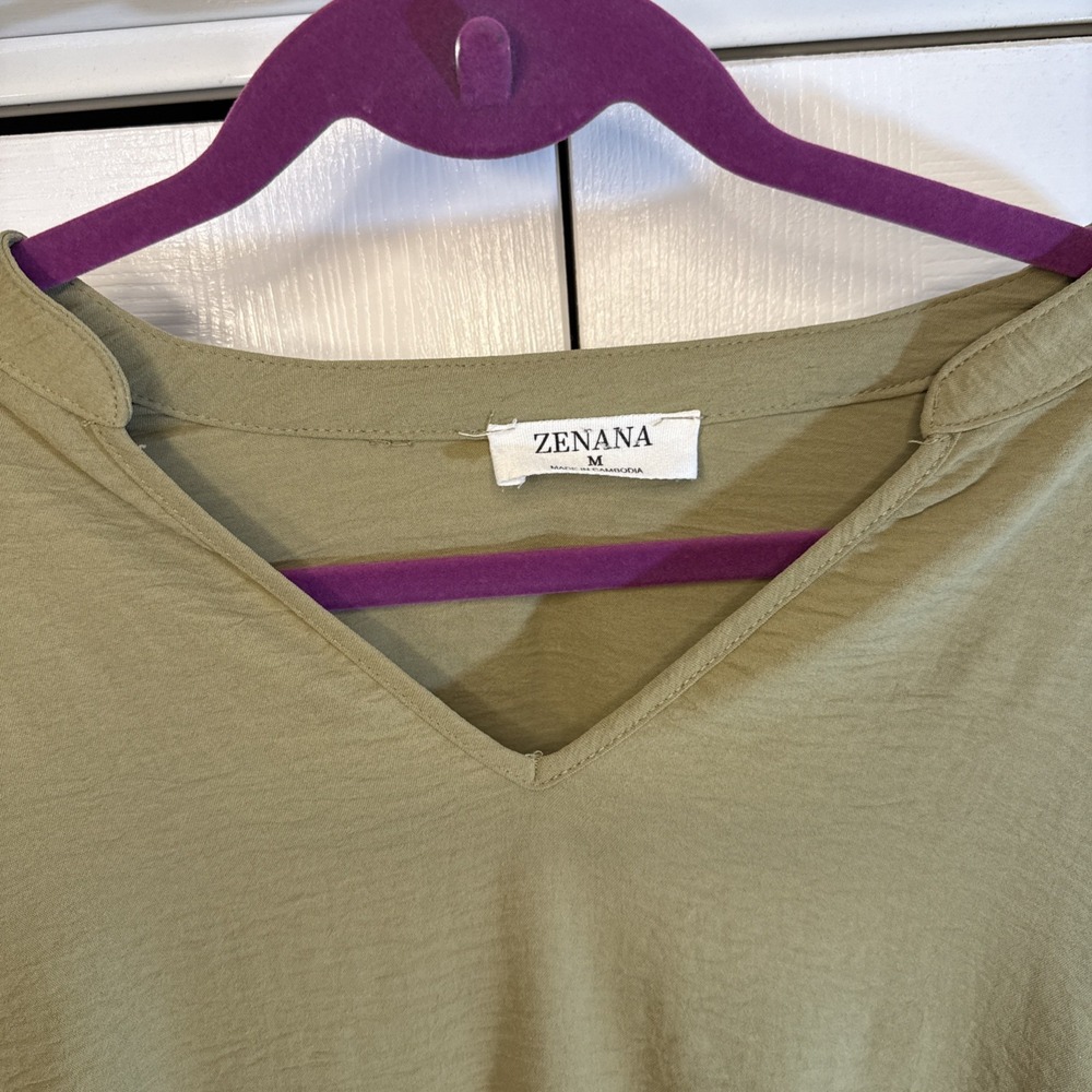 Zenana Women's Size‎ Medium Tiered Babydoll  Tunic Top Olive Green EUC - Picture 2 of 8